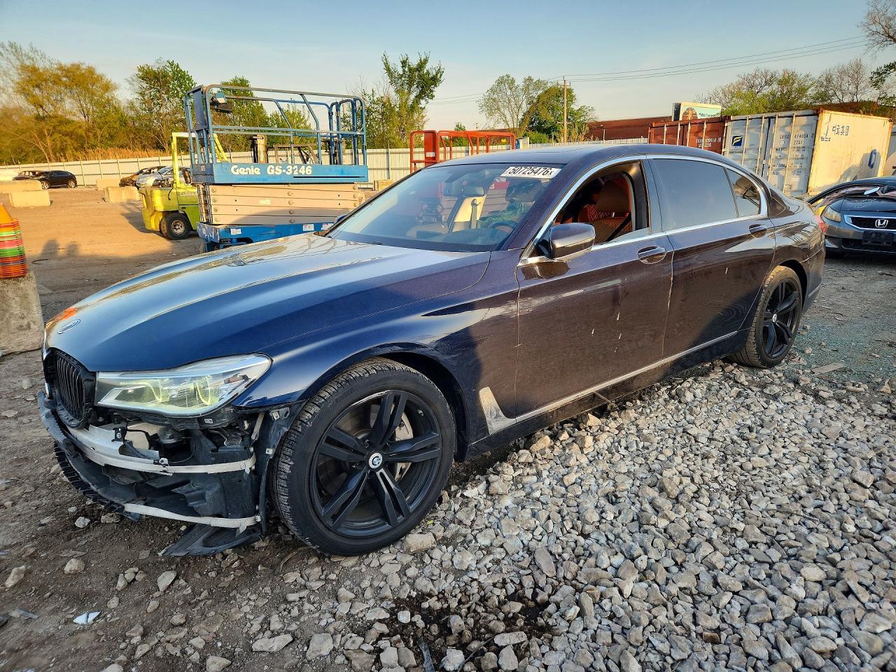 2016 BMW 750 Xi - zdjęcie główne