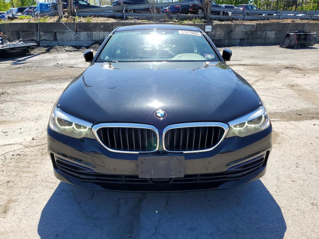 2019 BMW 530 Xi - zdjęcie 5