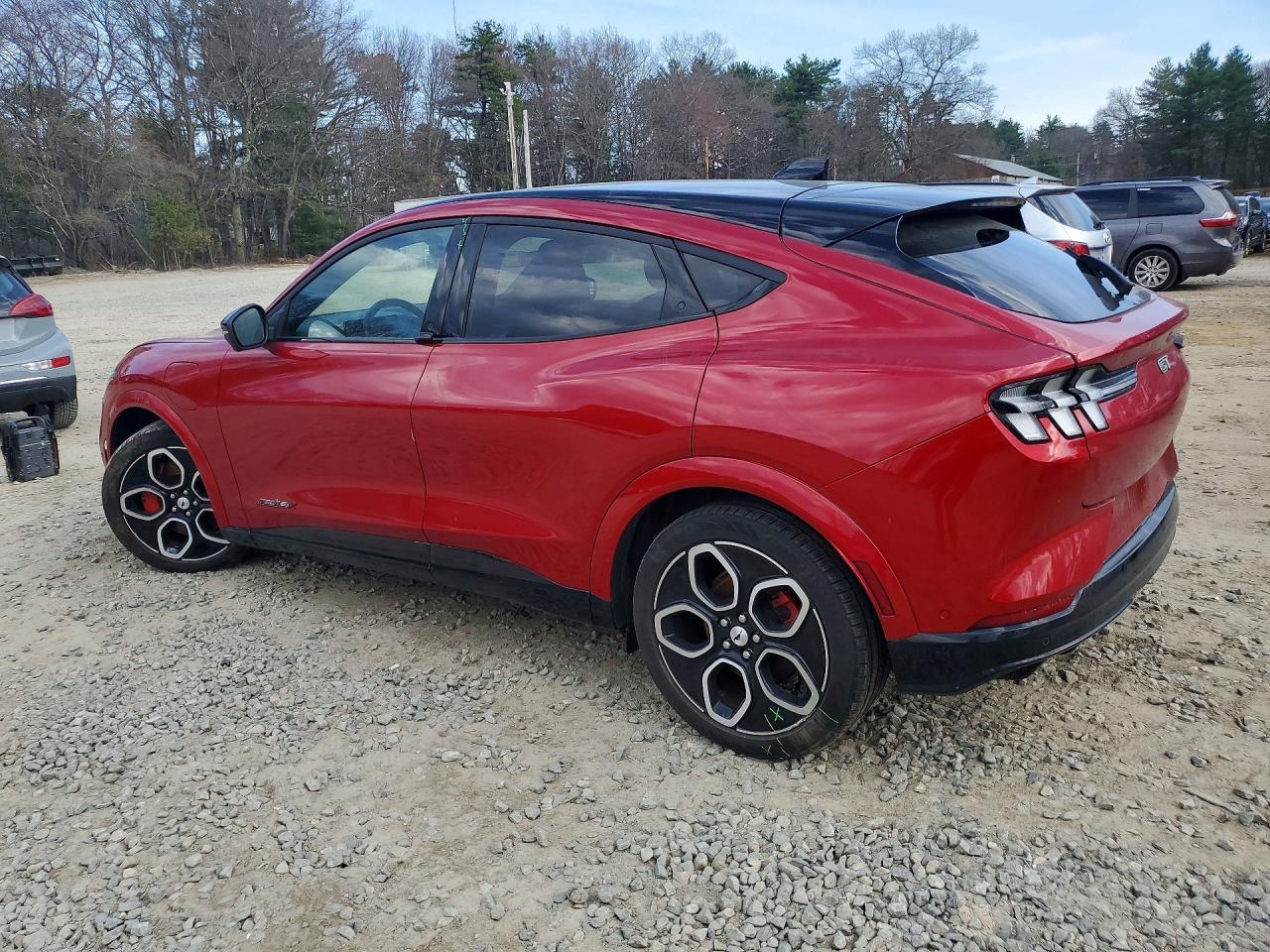 2023 Ford Mustang Mach-E Gt - zdjęcie 2