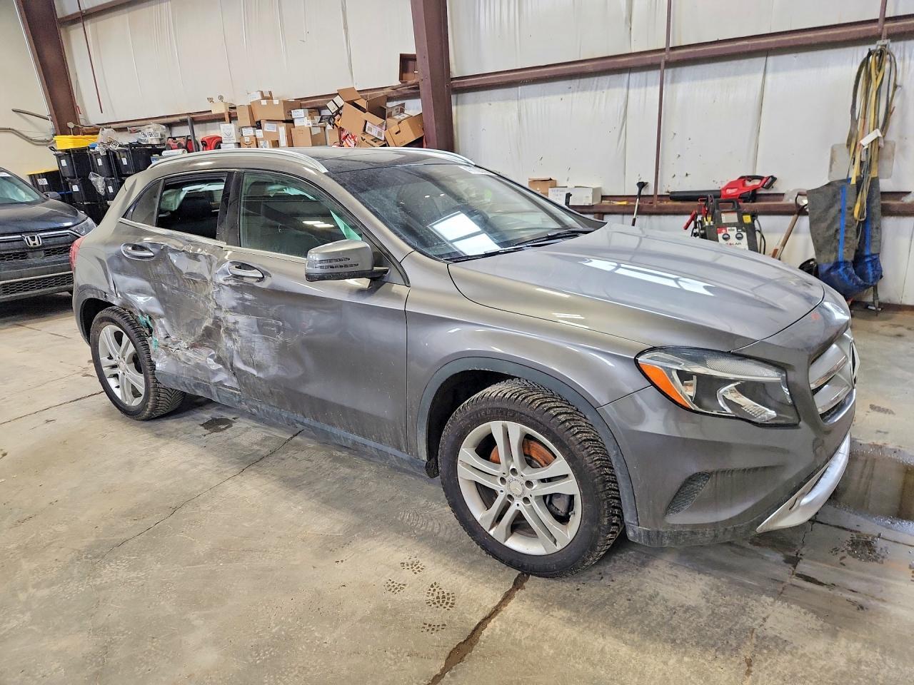 2015 Mercedes-Benz Truck Gla250 4Dr Awd - zdjęcie 4