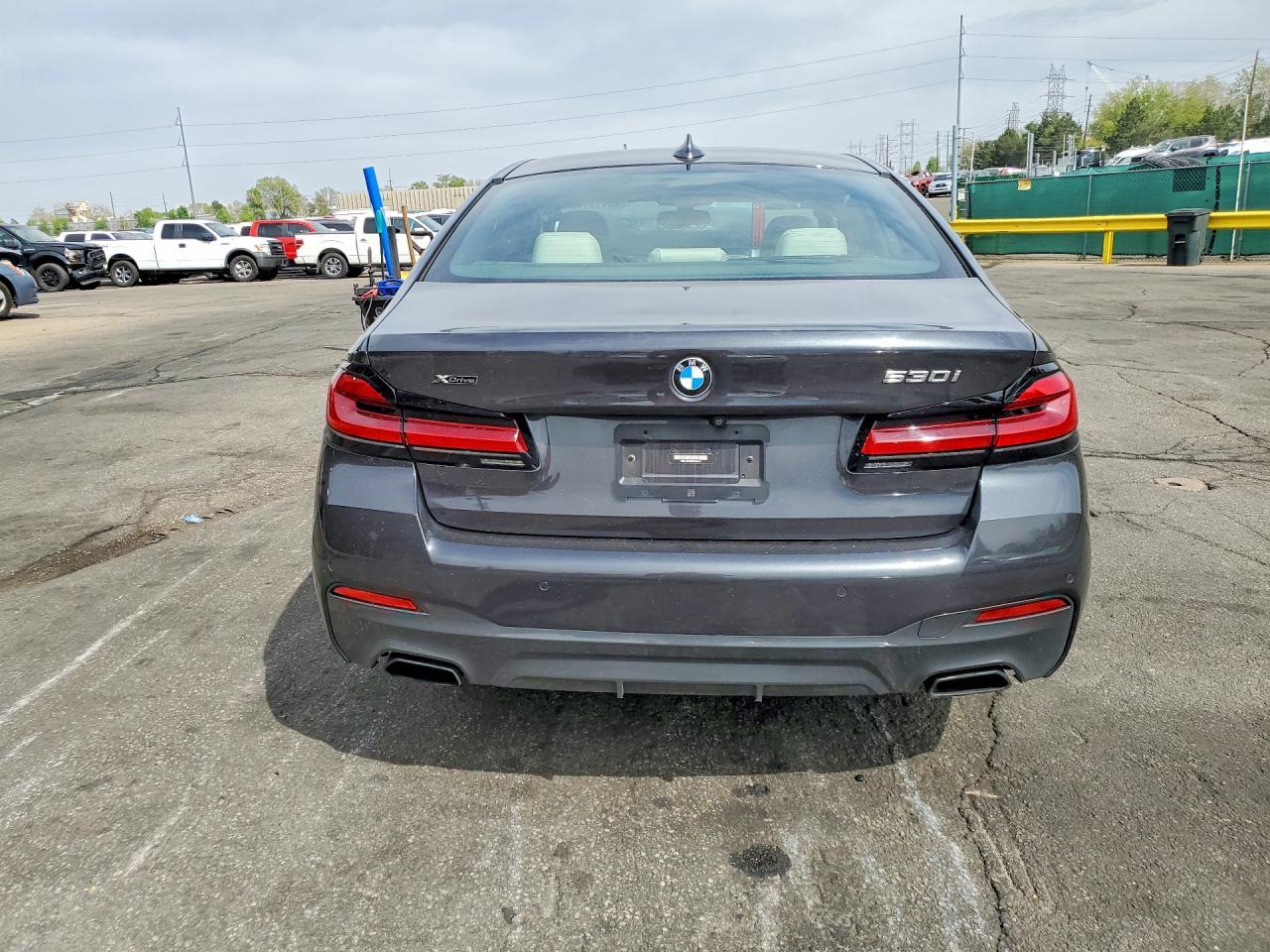 2022 BMW 530 Xi - zdjęcie 6