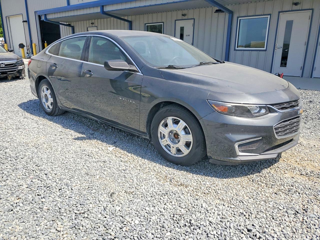 2017 Chevrolet Malibu Ls - zdjęcie 4