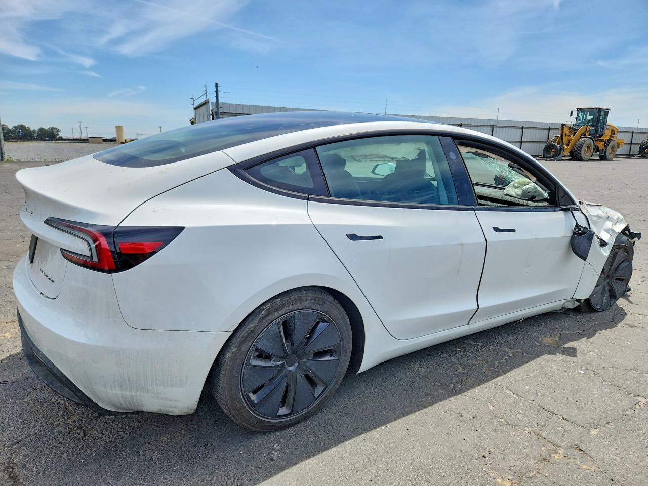 2024 Tesla Model 3 - zdjęcie 3