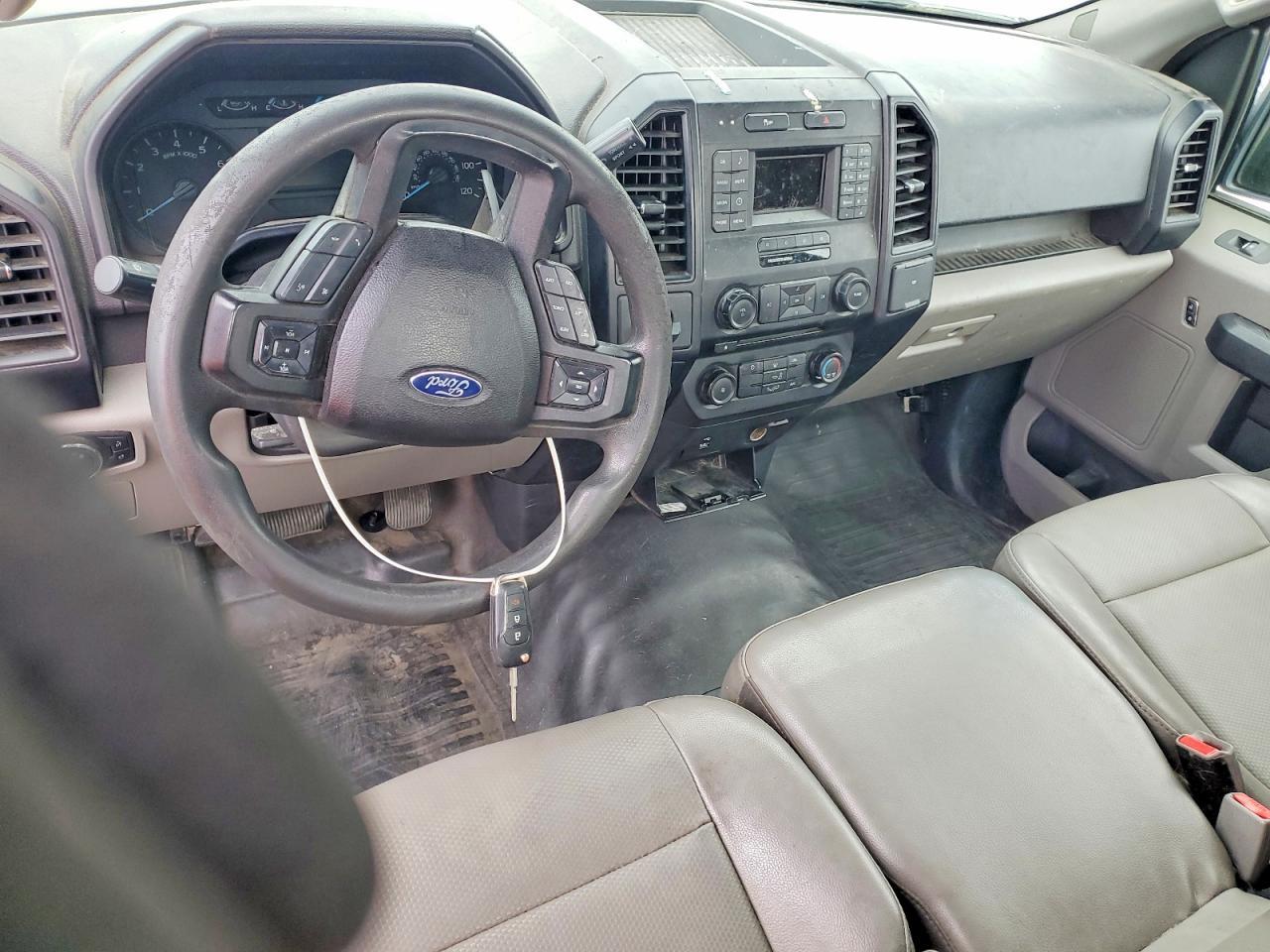 2016 Ford F150 - zdjęcie 8