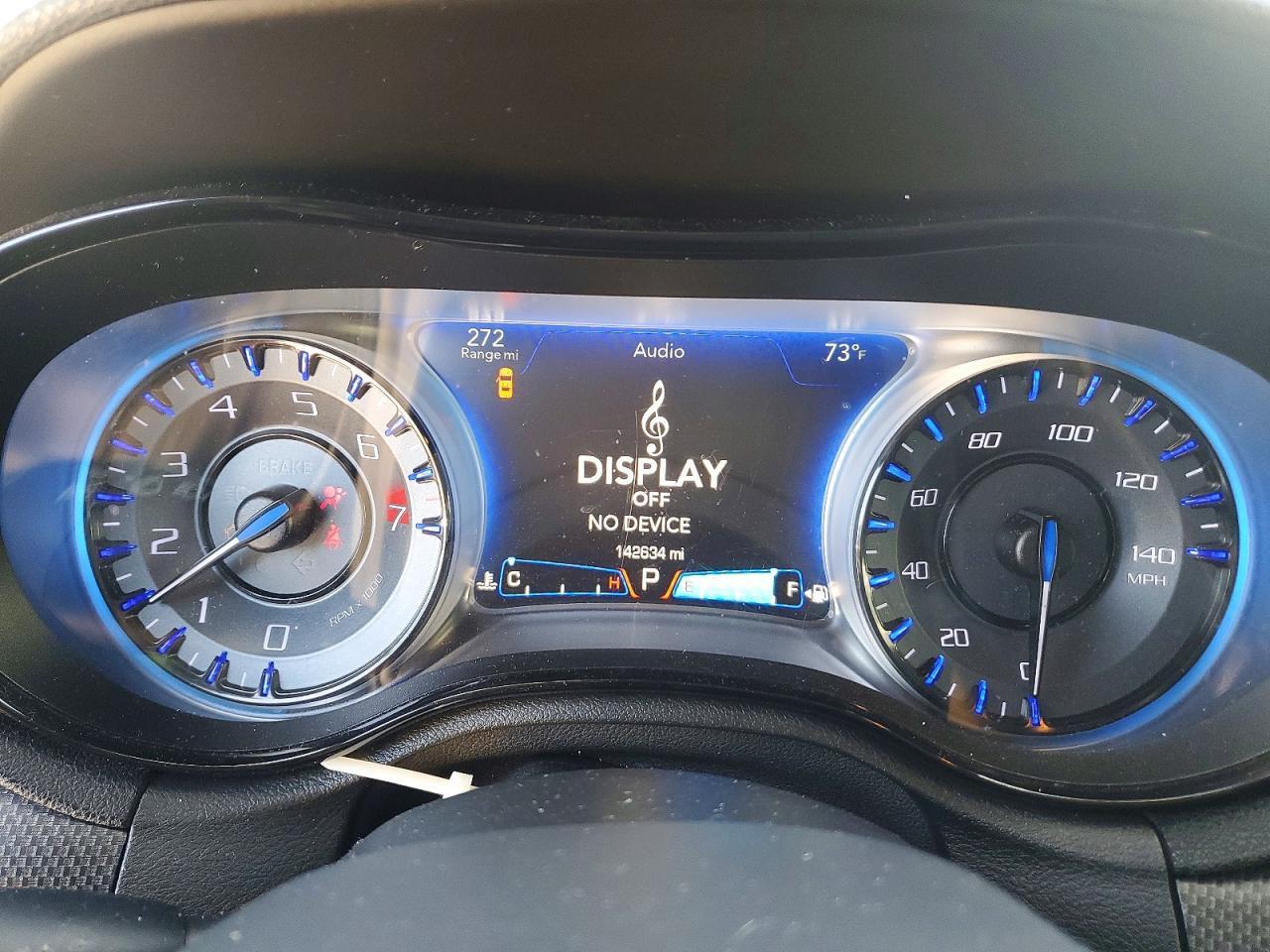 2015 Chrysler 300 S - zdjęcie 9