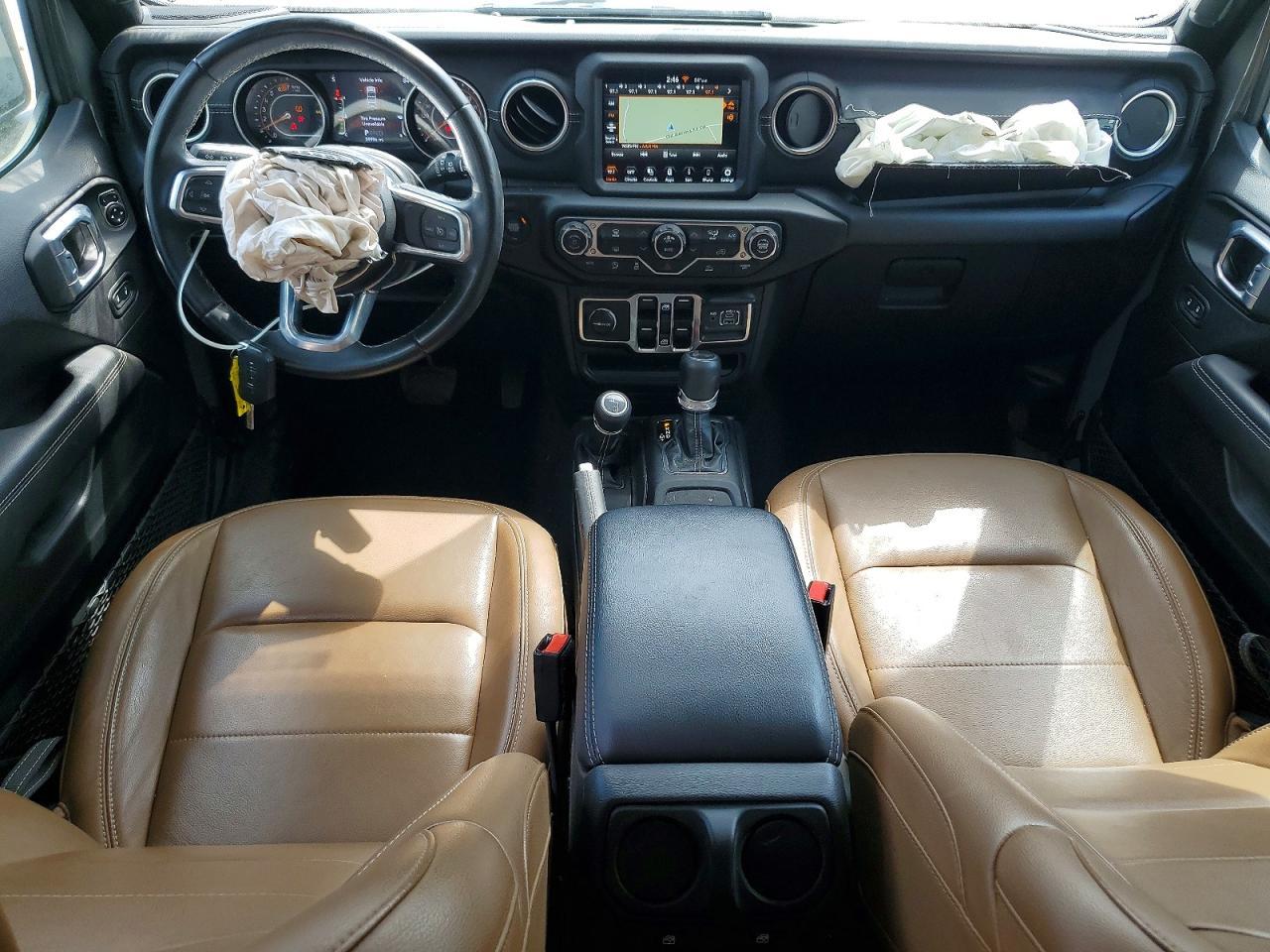 2022 Jeep Wrangler Unlimited Sahara - zdjęcie 8