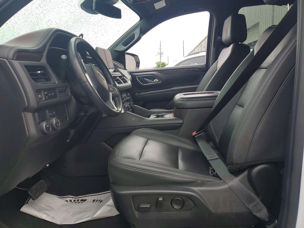 2023 Chevrolet Suburban C1500 Lt - zdjęcie 7