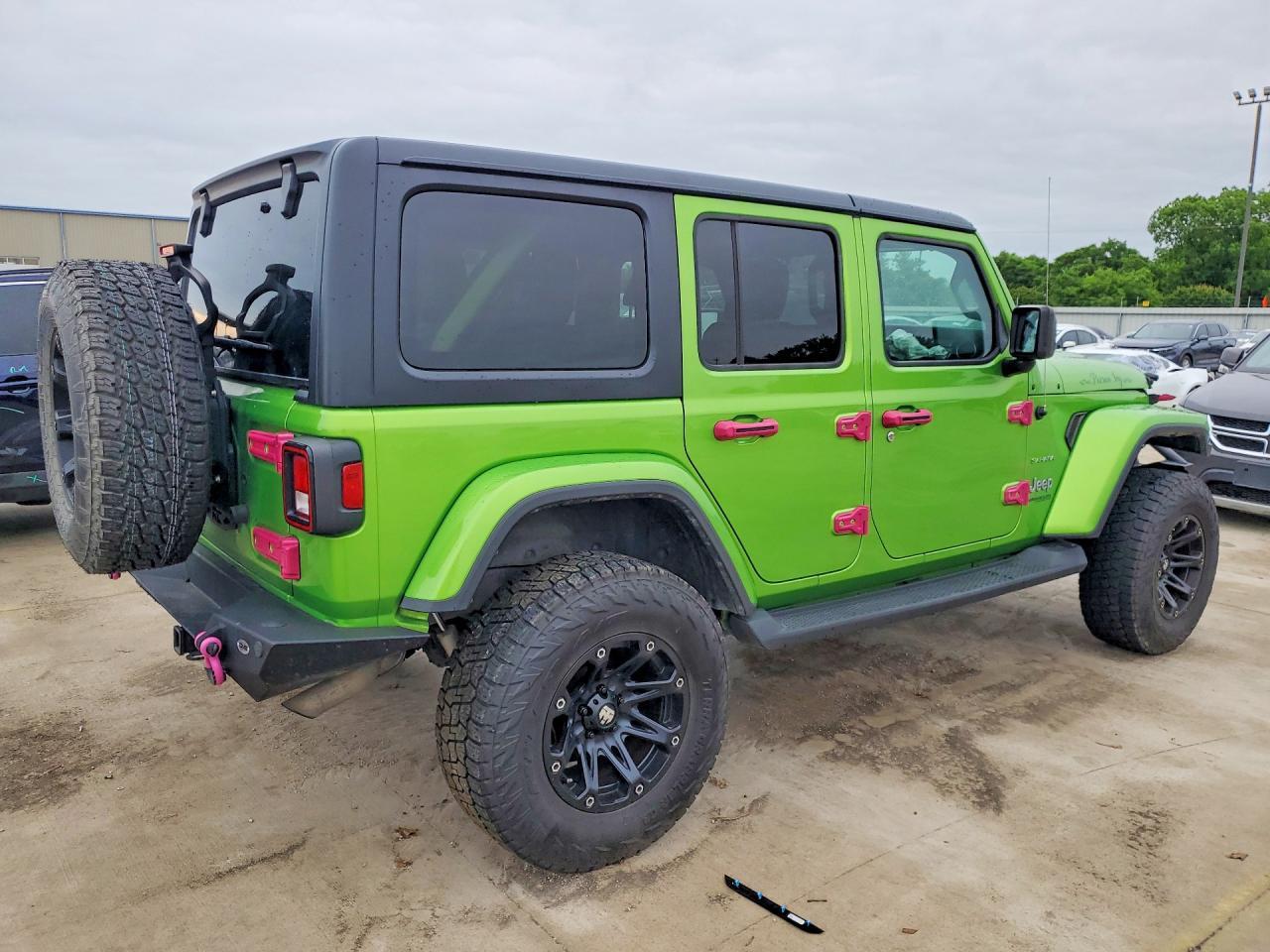 2018 Jeep Wrangler Unlimited Sahara - zdjęcie 3