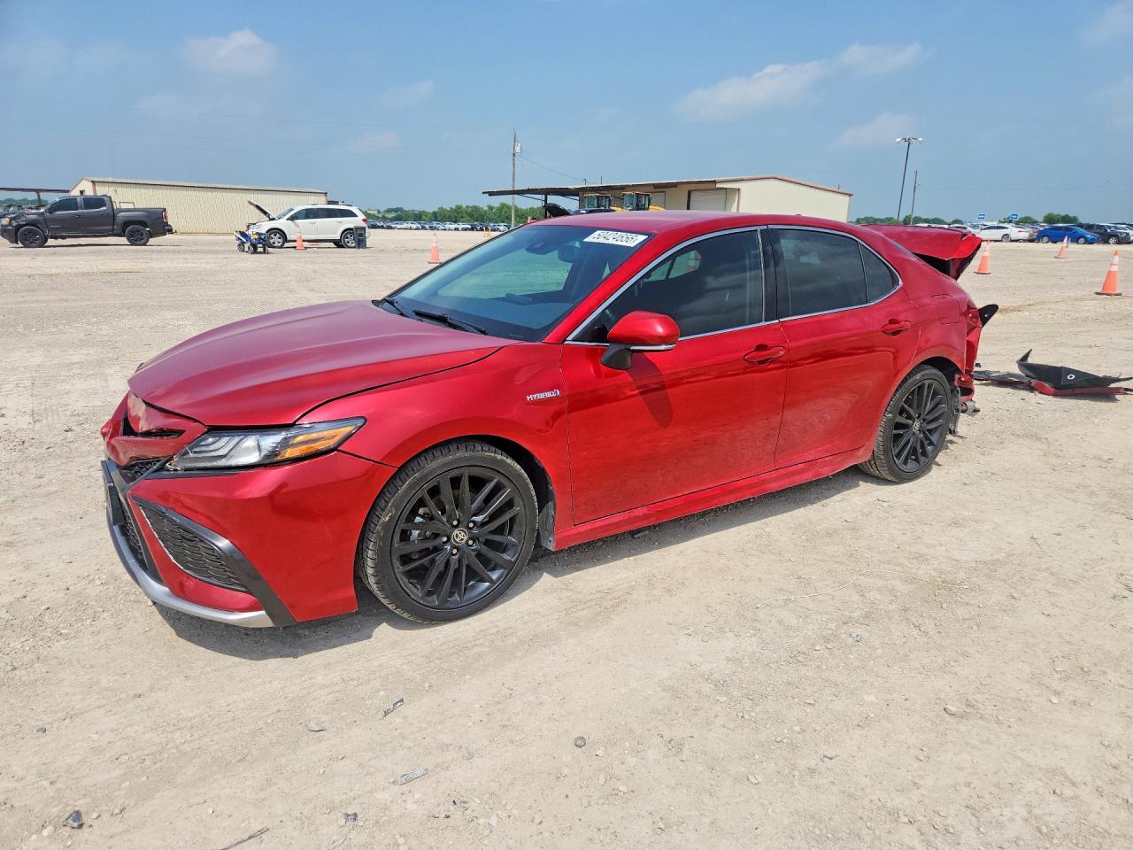2021 Toyota Camry - zdjęcie główne