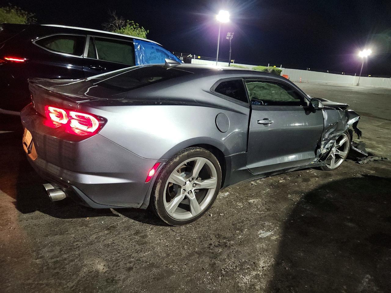 2021 Chevrolet Camaro Lz - zdjęcie 3