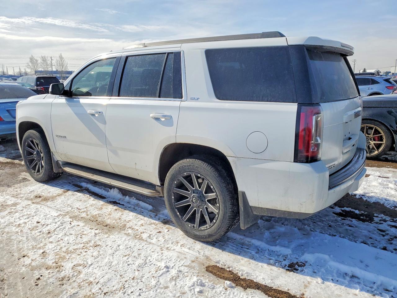 2015 GMC Yukon Slt - zdjęcie 2