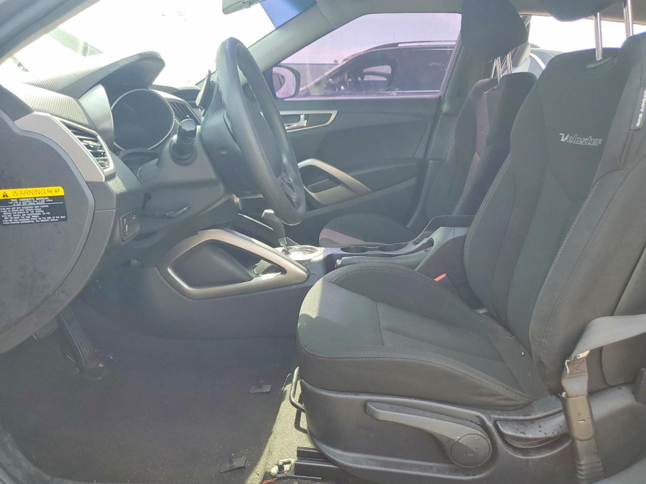 2015 Hyundai Veloster Base - zdjęcie 7