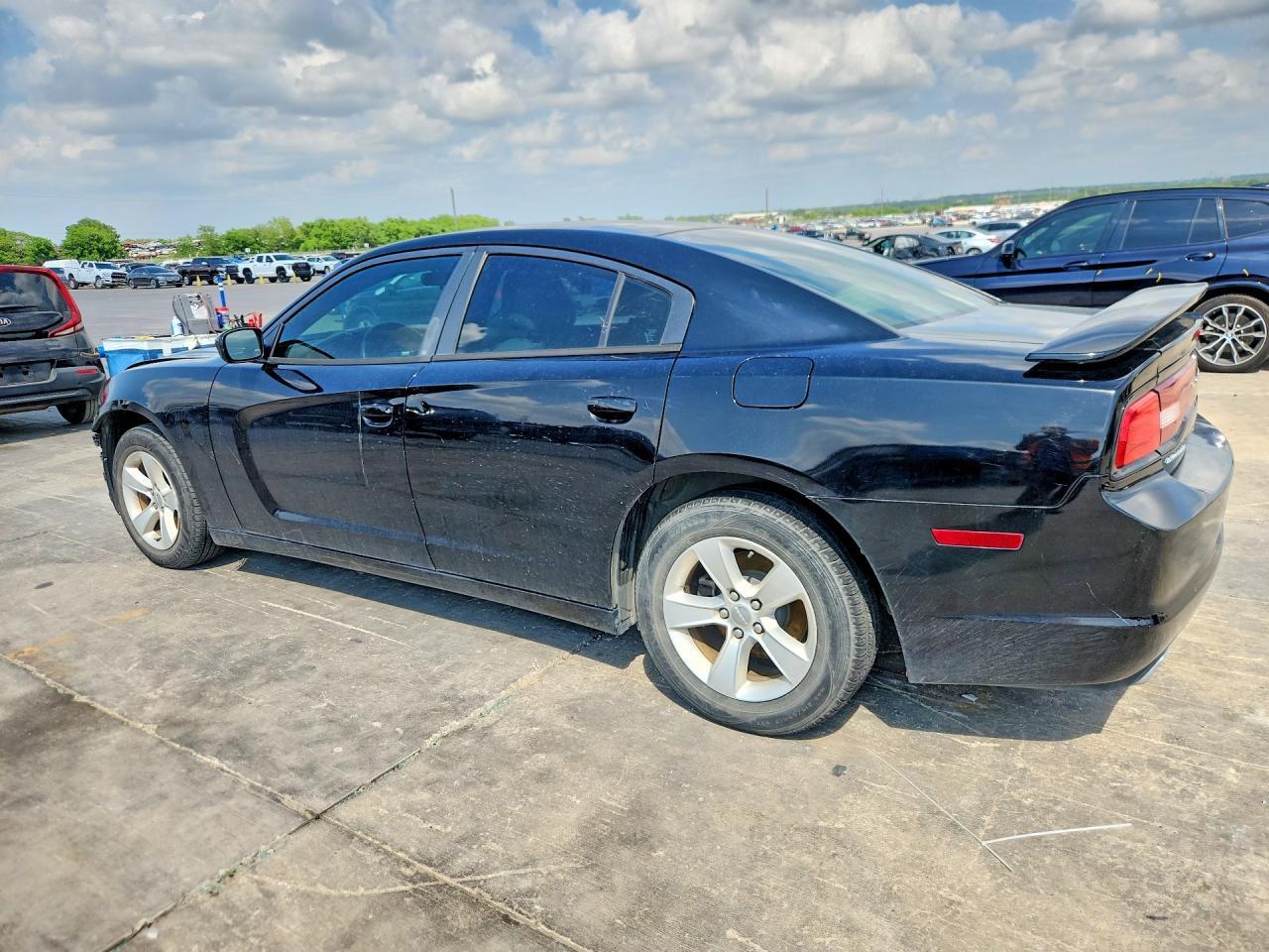2014 Dodge Charger Se - zdjęcie 2