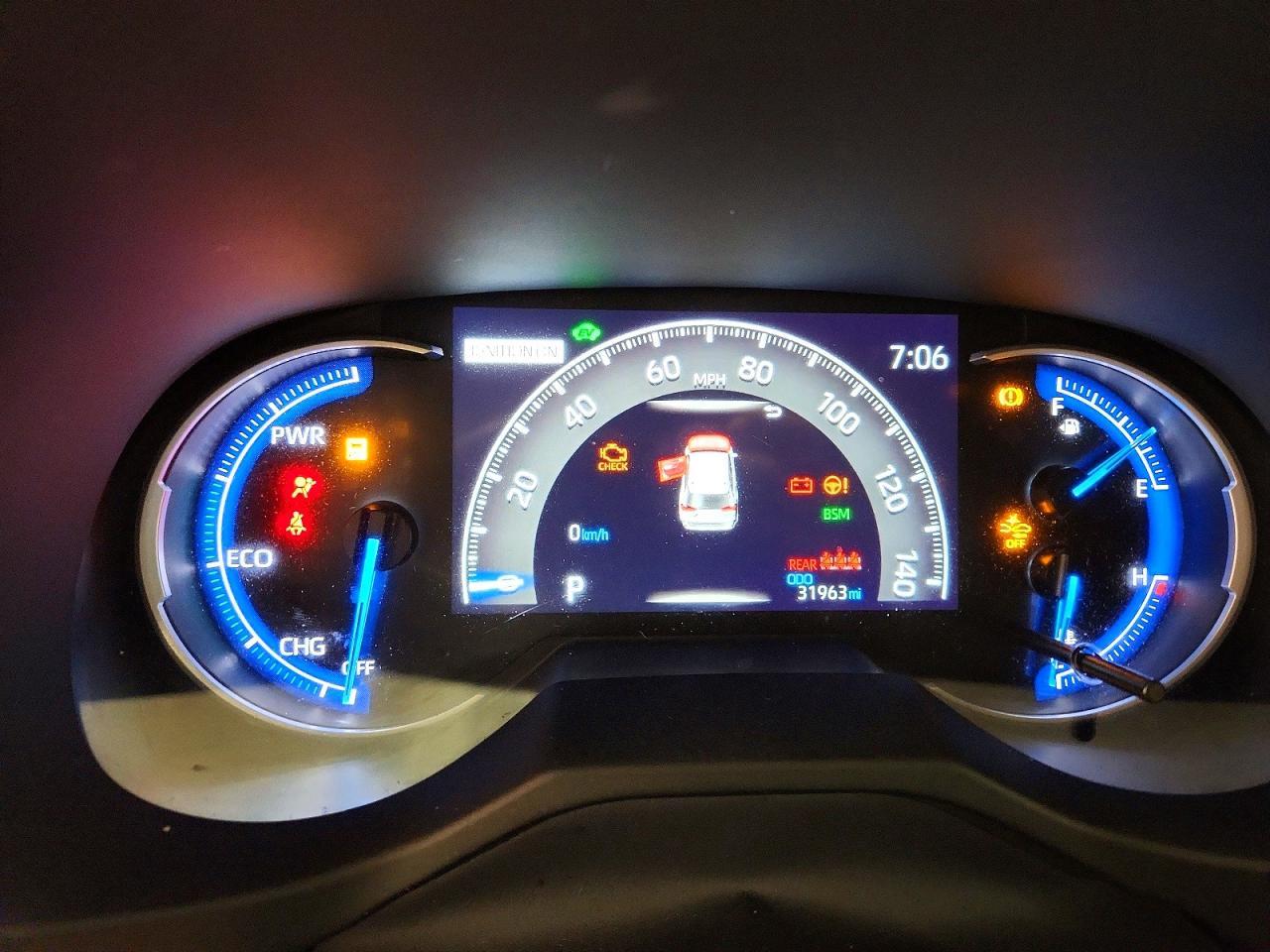 2024 Toyota Rav4 Hybrid Xle - zdjęcie 9