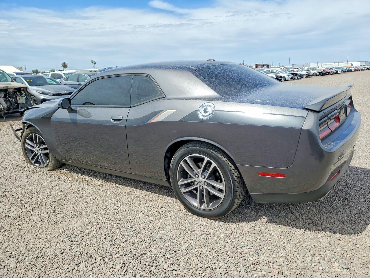 2019 Dodge Challenger Sxt - zdjęcie 2