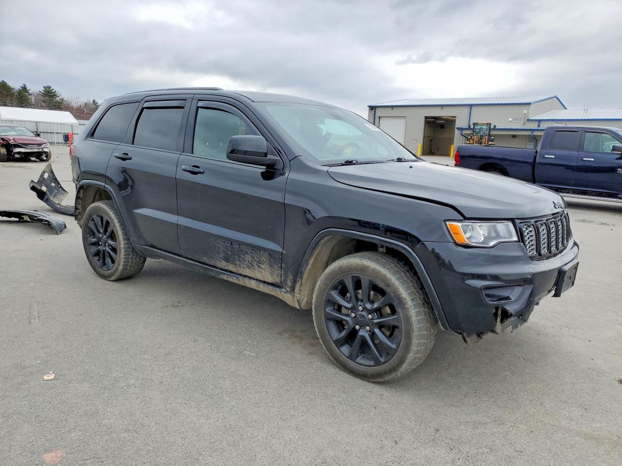 2020 Jeep Grand Cherokee Laredo - zdjęcie 4