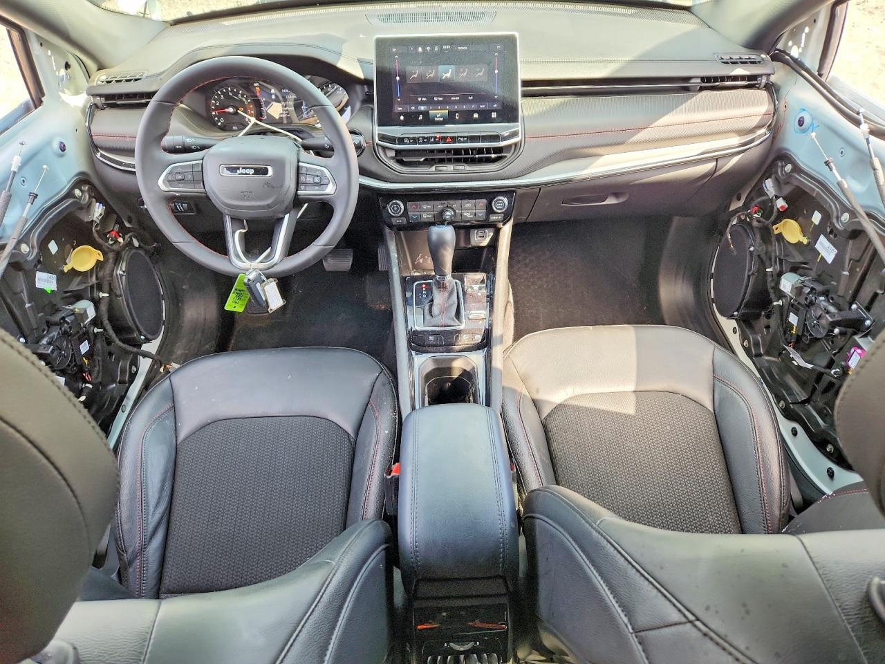 2025 Jeep Compass Trailhawk - zdjęcie 8