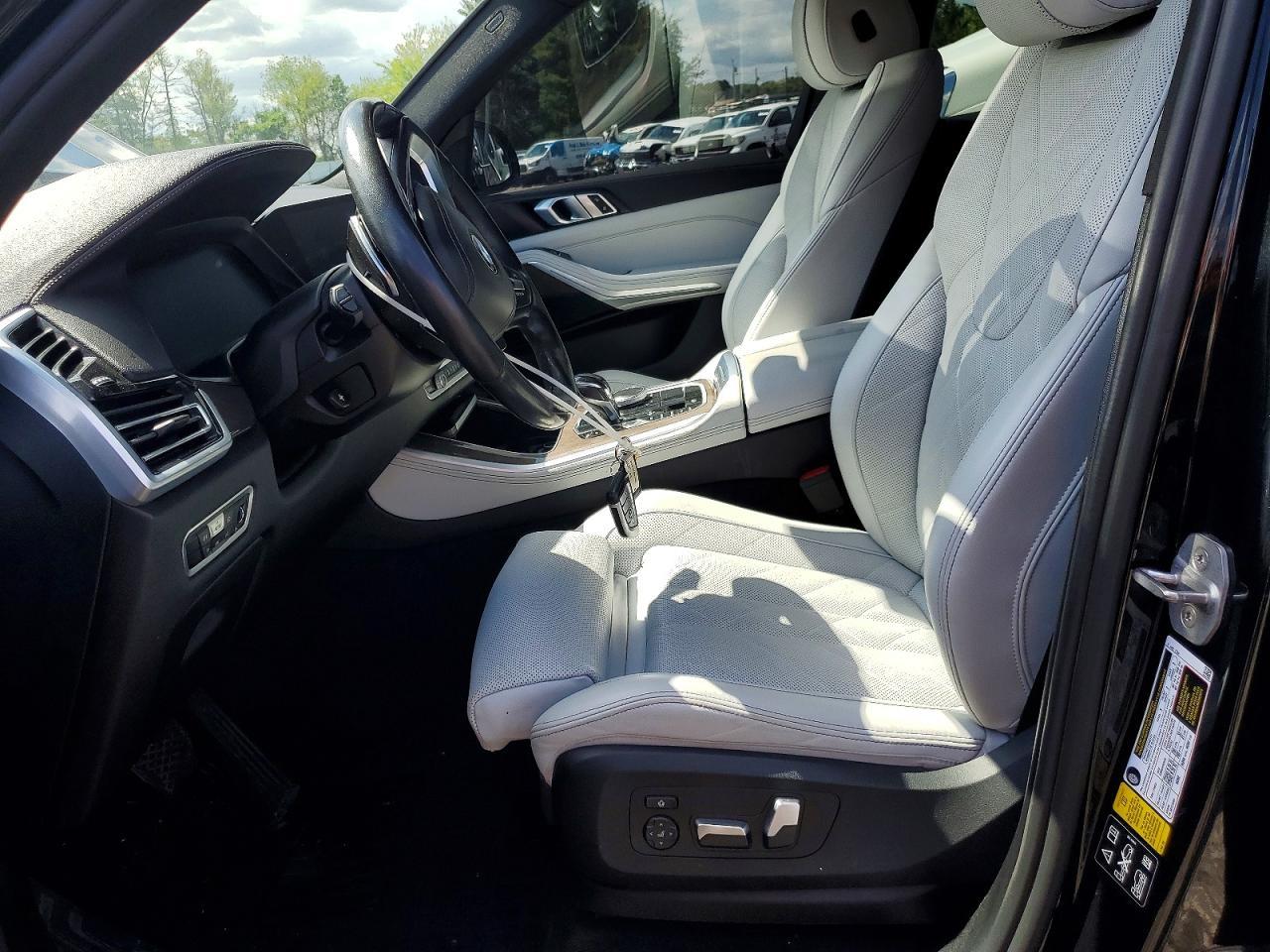 2023 BMW X5 xDrive40I - zdjęcie 7