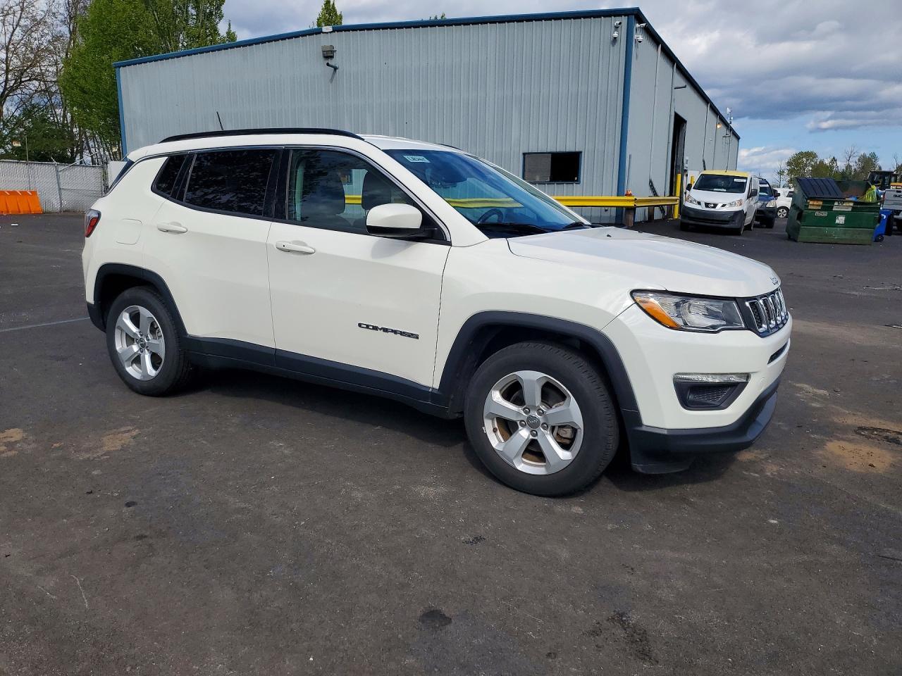 2020 Jeep Compass Latitude - zdjęcie 4