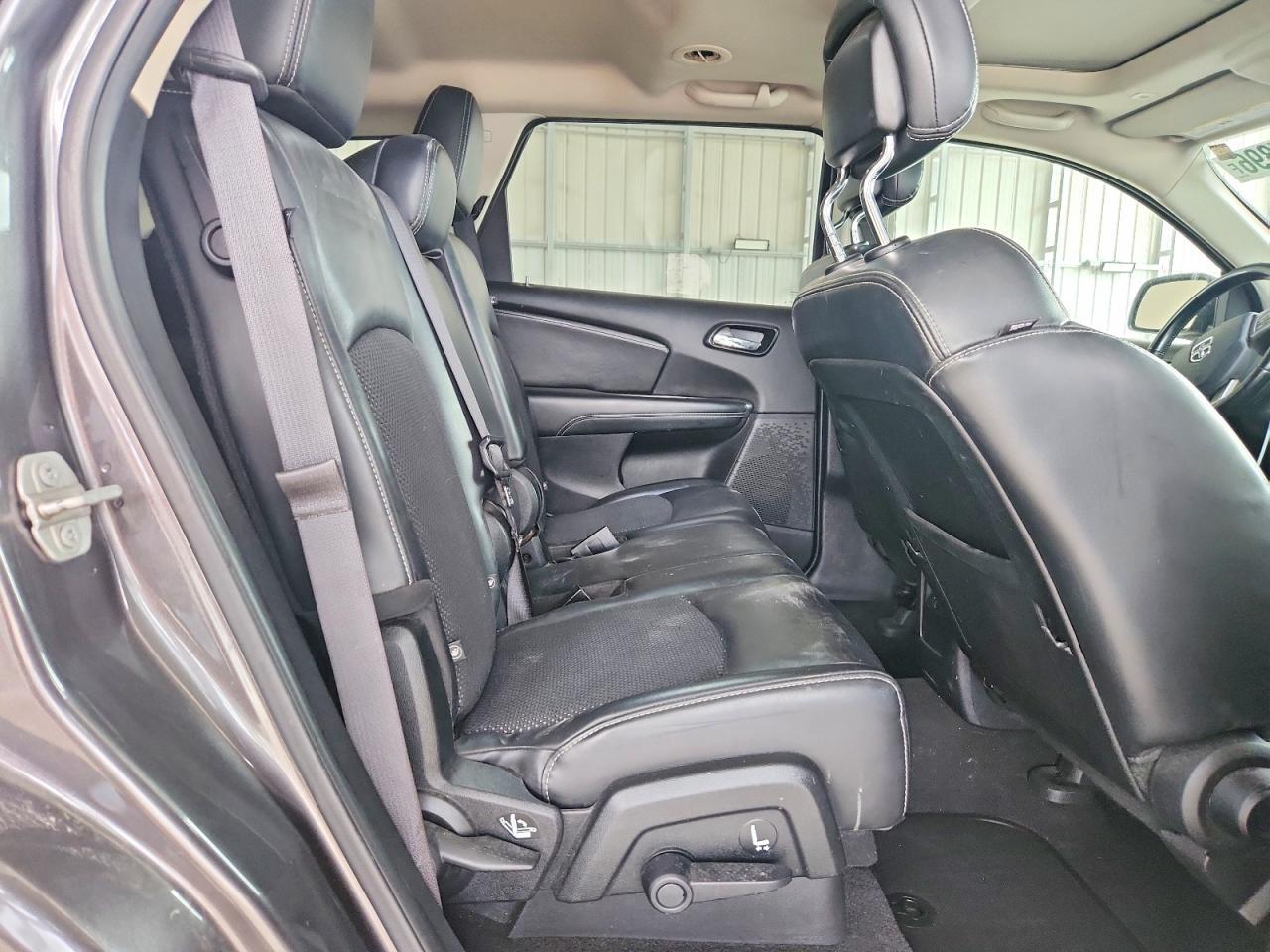2020 Dodge Journey Crossroad - zdjęcie 11