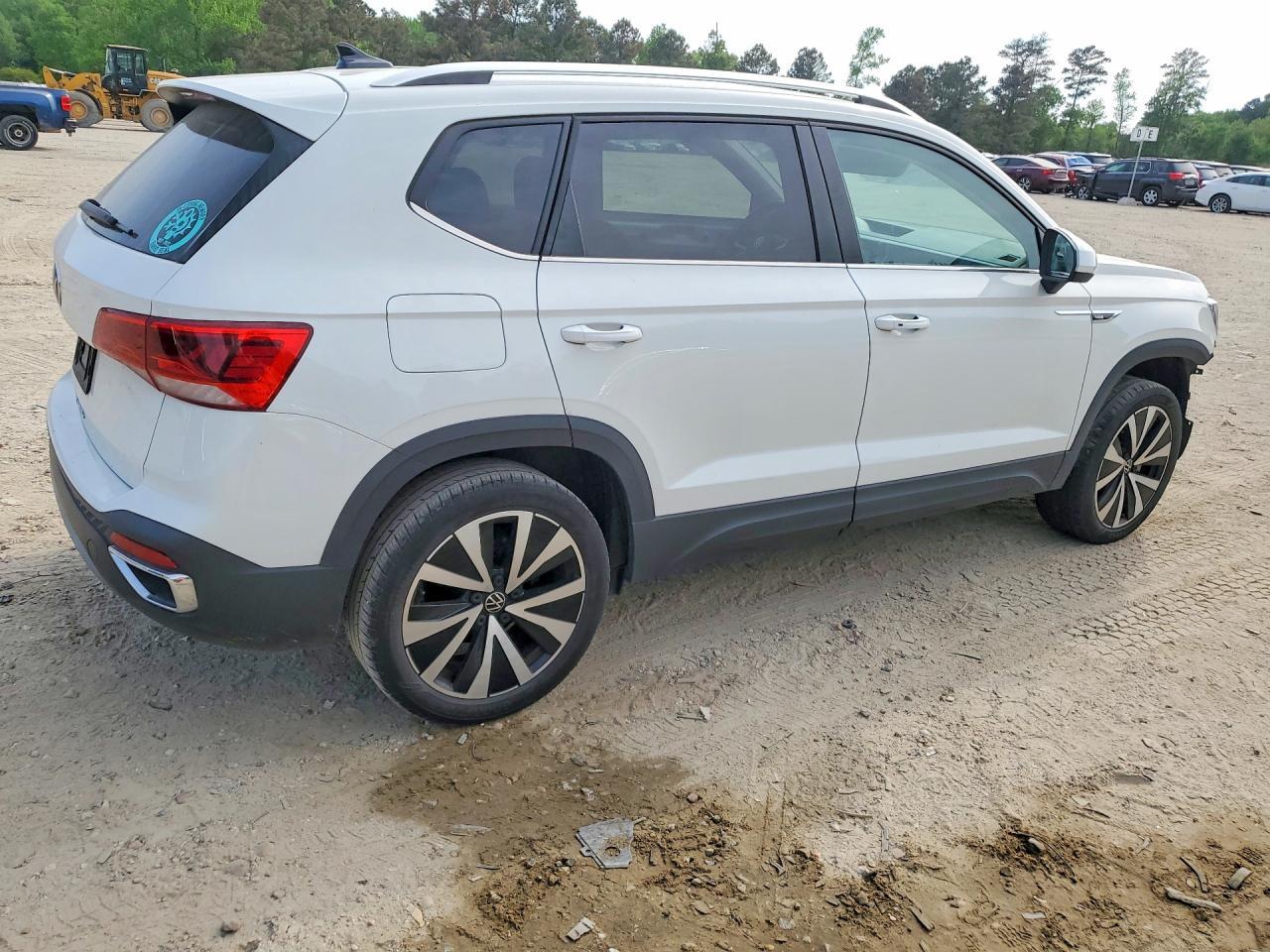 2023 Volkswagen Taos Se - zdjęcie 3