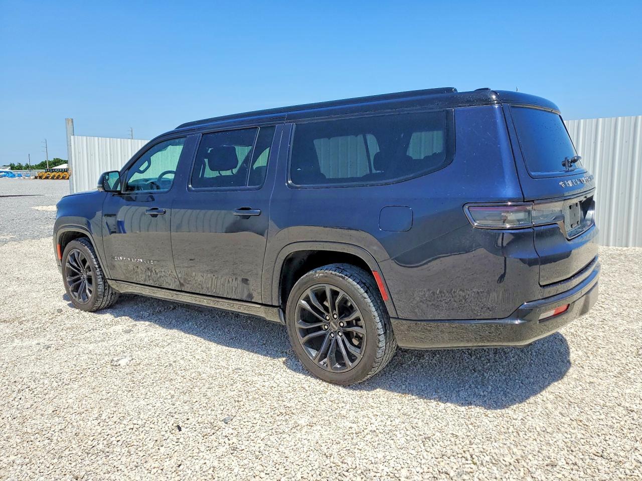 2024 Jeep Grand Wagoneer L Series Ii - zdjęcie 2
