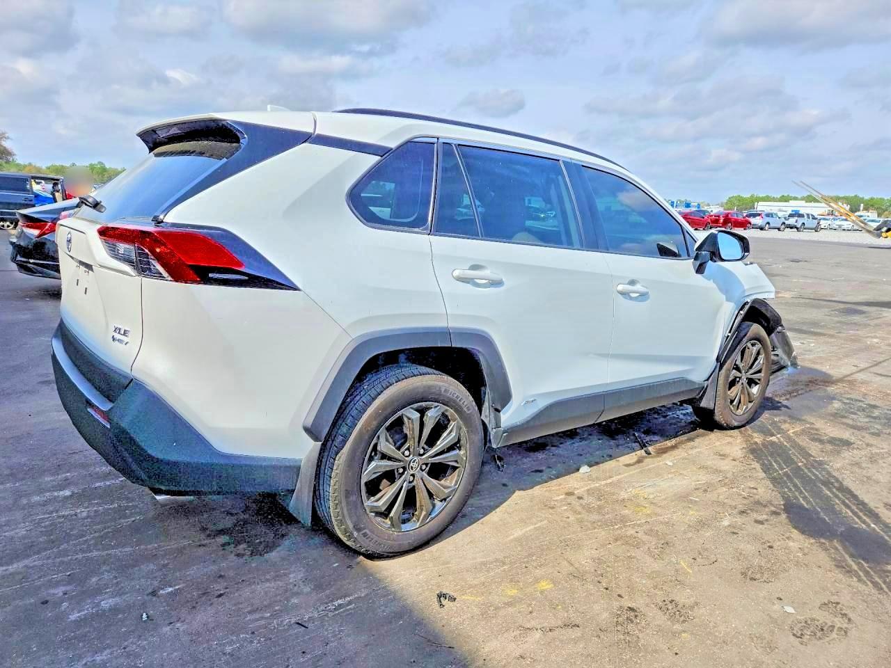 2025 Toyota Rav4 Hybrid Xle Premium - zdjęcie 3