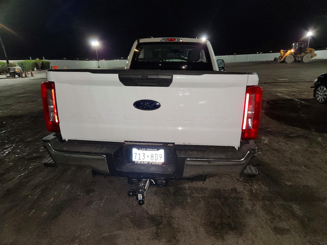 2025 Ford F250 Super Duty - zdjęcie 6