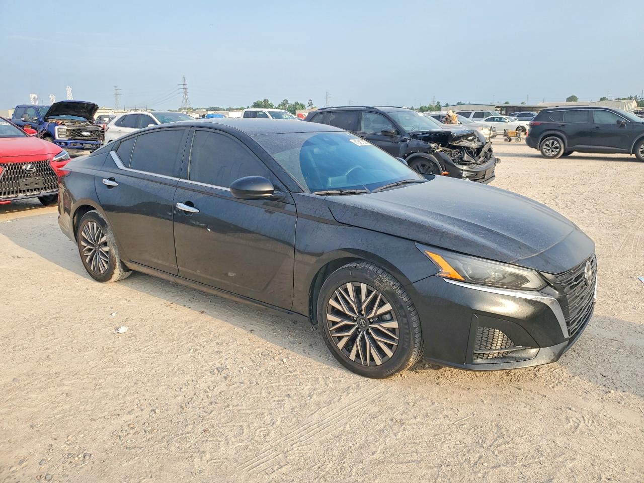 2023 Nissan Altima Sv - zdjęcie 4
