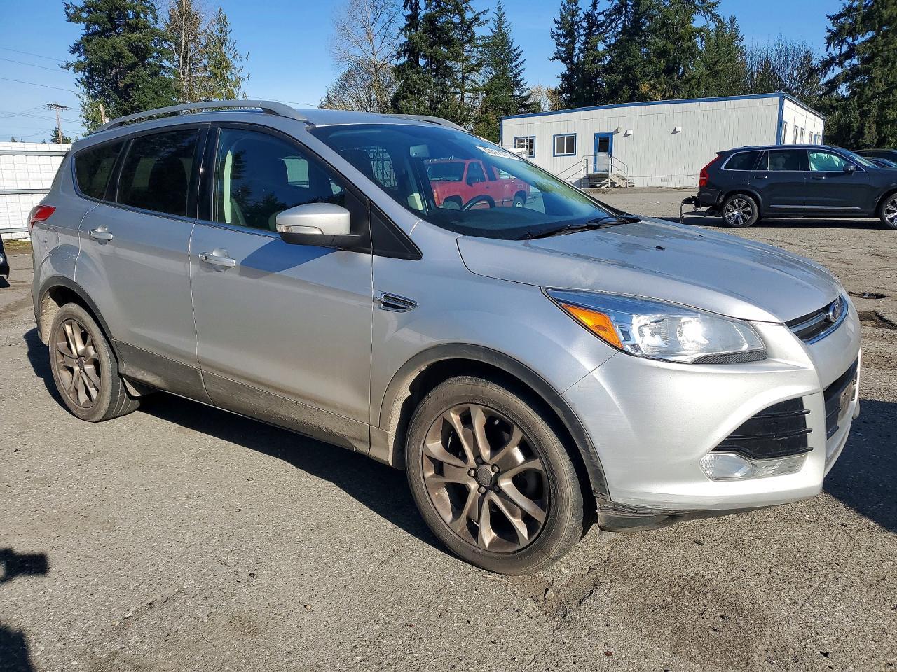 2015 Ford Escape Titanium - zdjęcie 4
