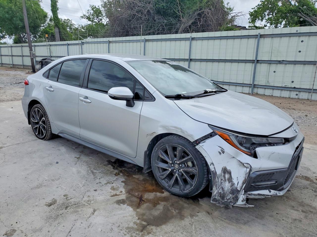 2022 Toyota Corolla Se - zdjęcie 4