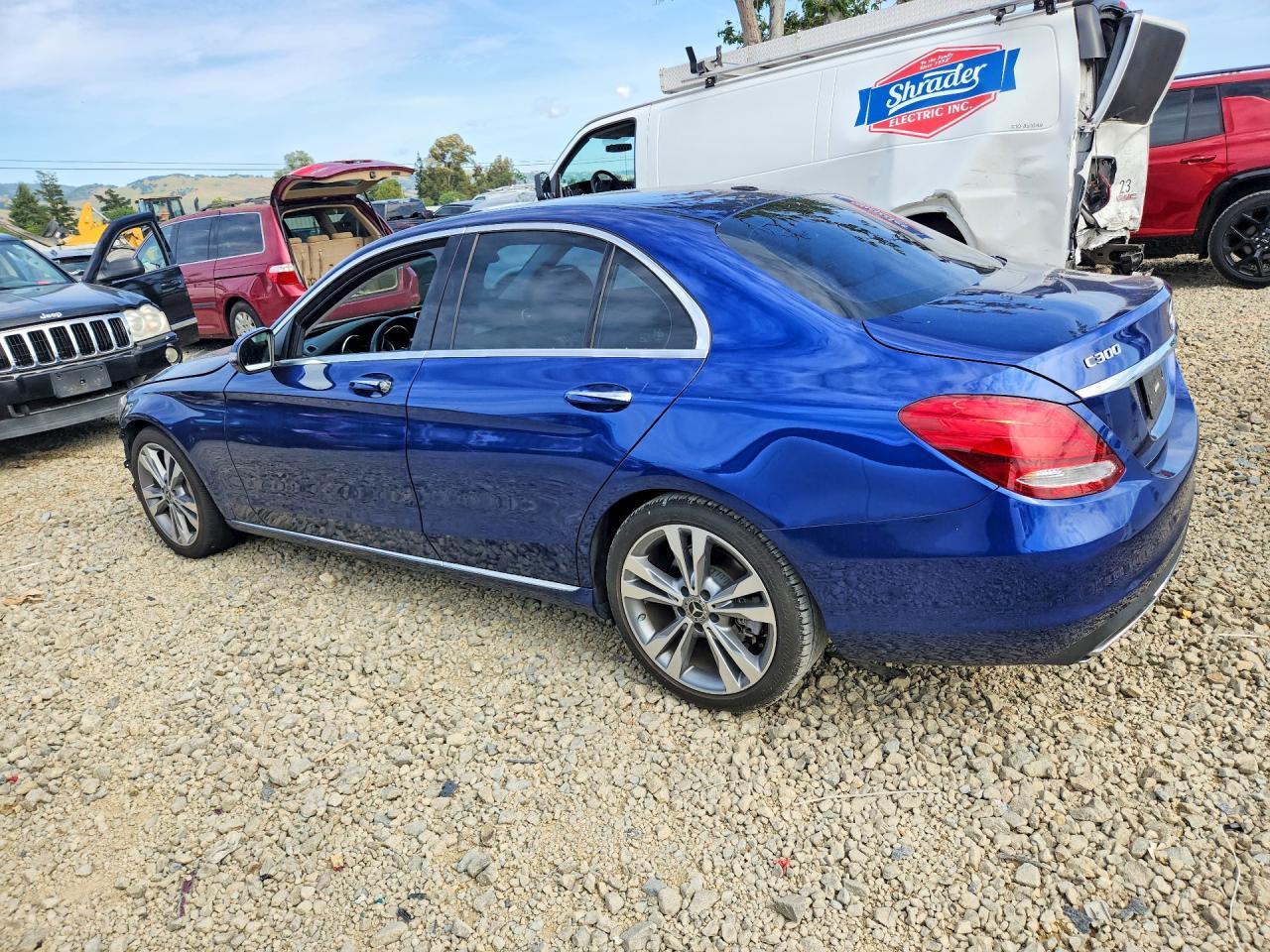 2018 Mercedes-Benz C 300 - zdjęcie 2