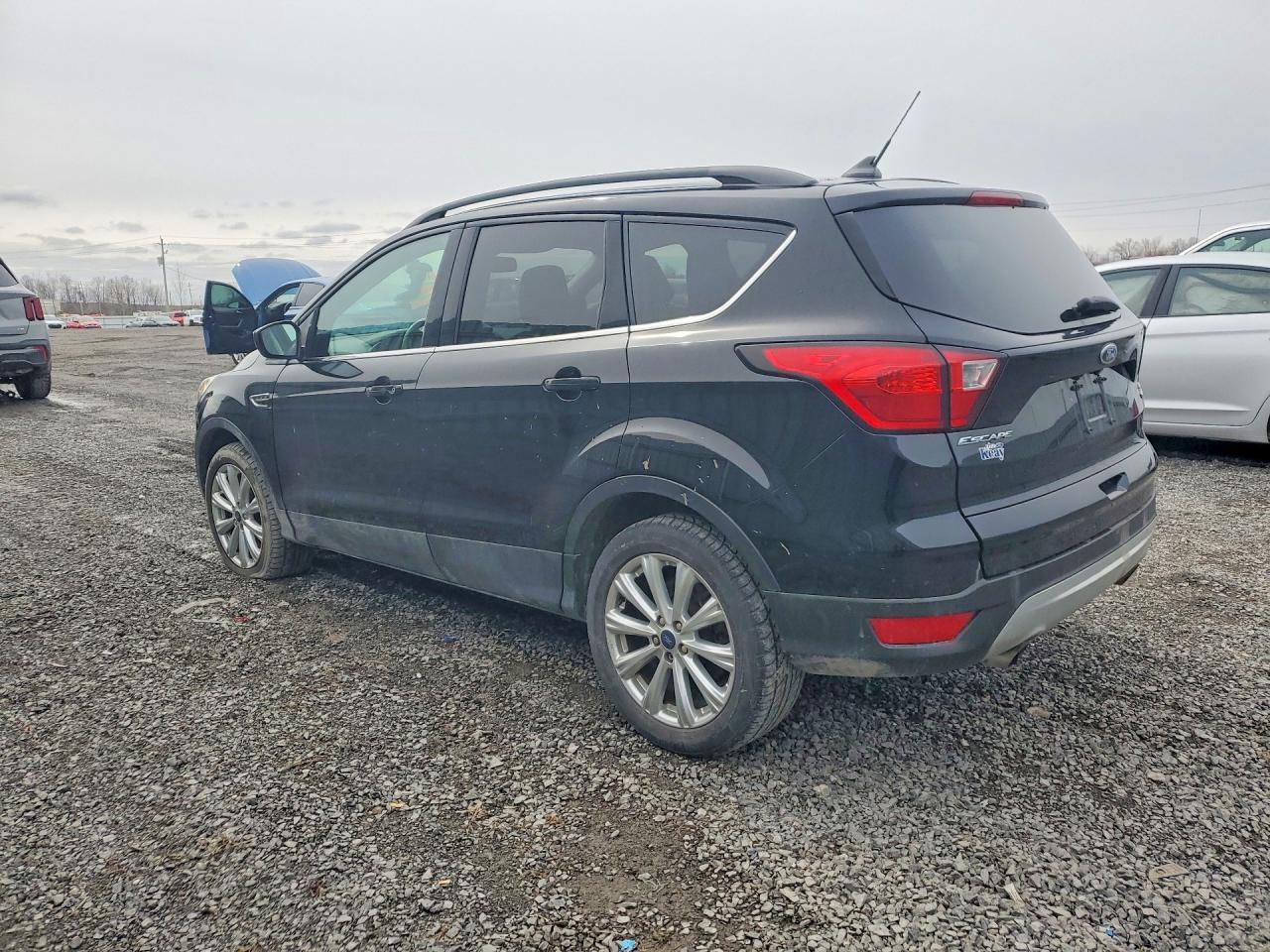 2019 Ford Escape Sel - zdjęcie 2