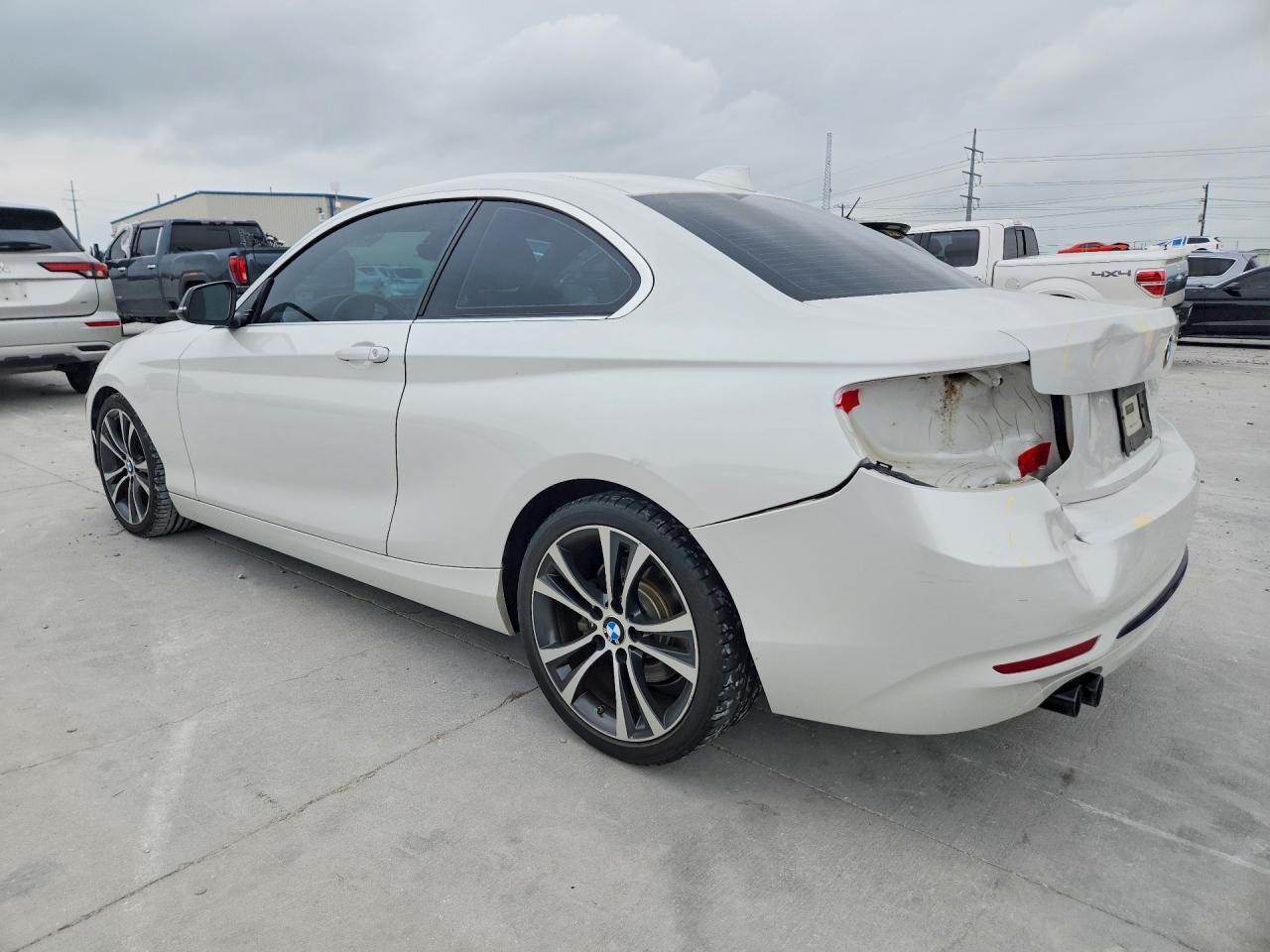 2014 BMW 228 I - zdjęcie 2