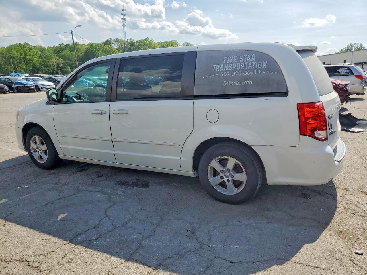 2013 Dodge Grand Caravan Se - zdjęcie 2