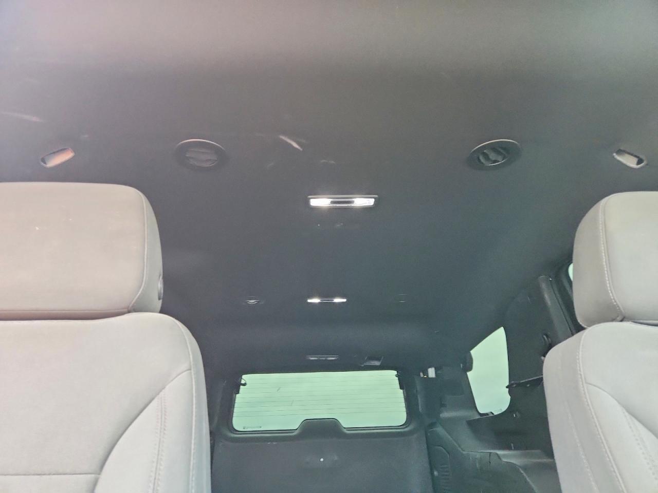 2022 Chevrolet Tahoe C1500 - zdjęcie 10