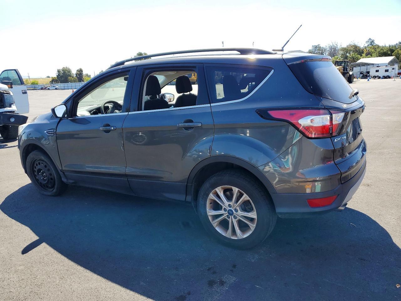 2017 Ford Escape Se - zdjęcie 2