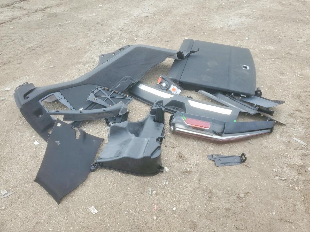 2022 Cadillac Escalade Esv Luxury - zdjęcie 13