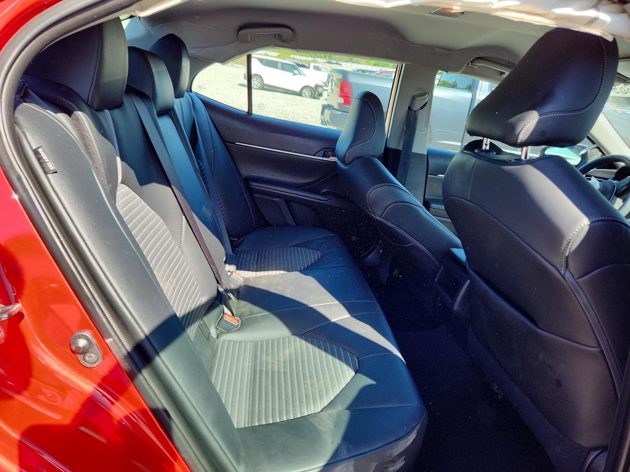 2020 Toyota Camry Se - zdjęcie 10