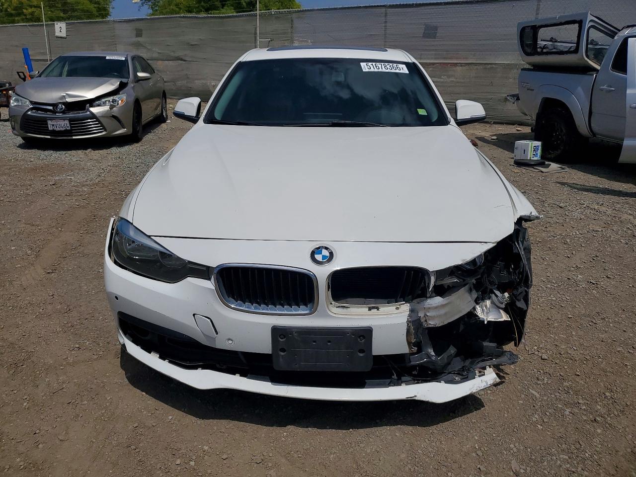 2017 BMW 320 Xi - zdjęcie 5