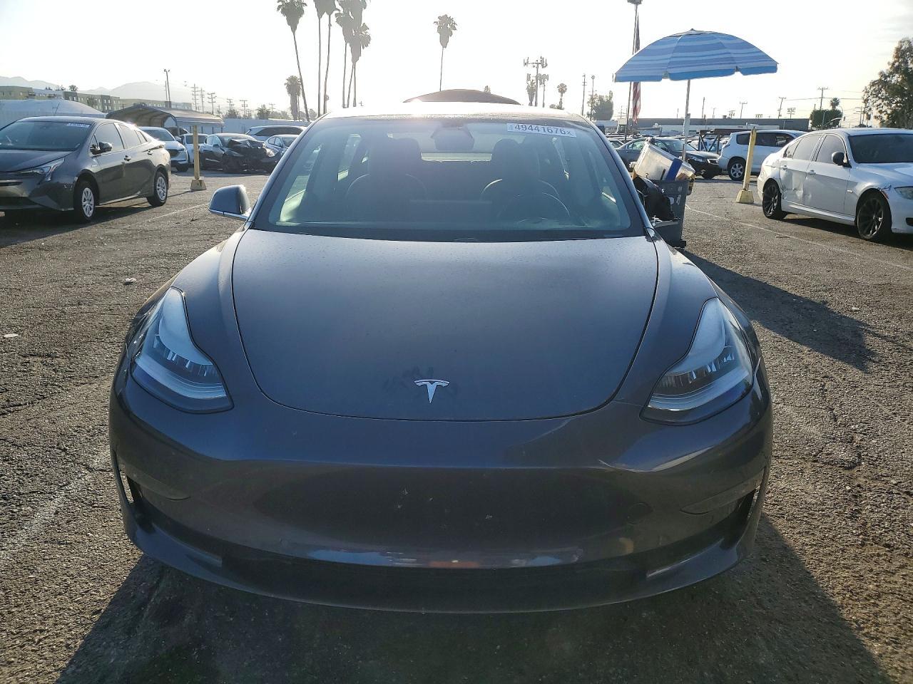 2018 Tesla Model 3 - zdjęcie 5
