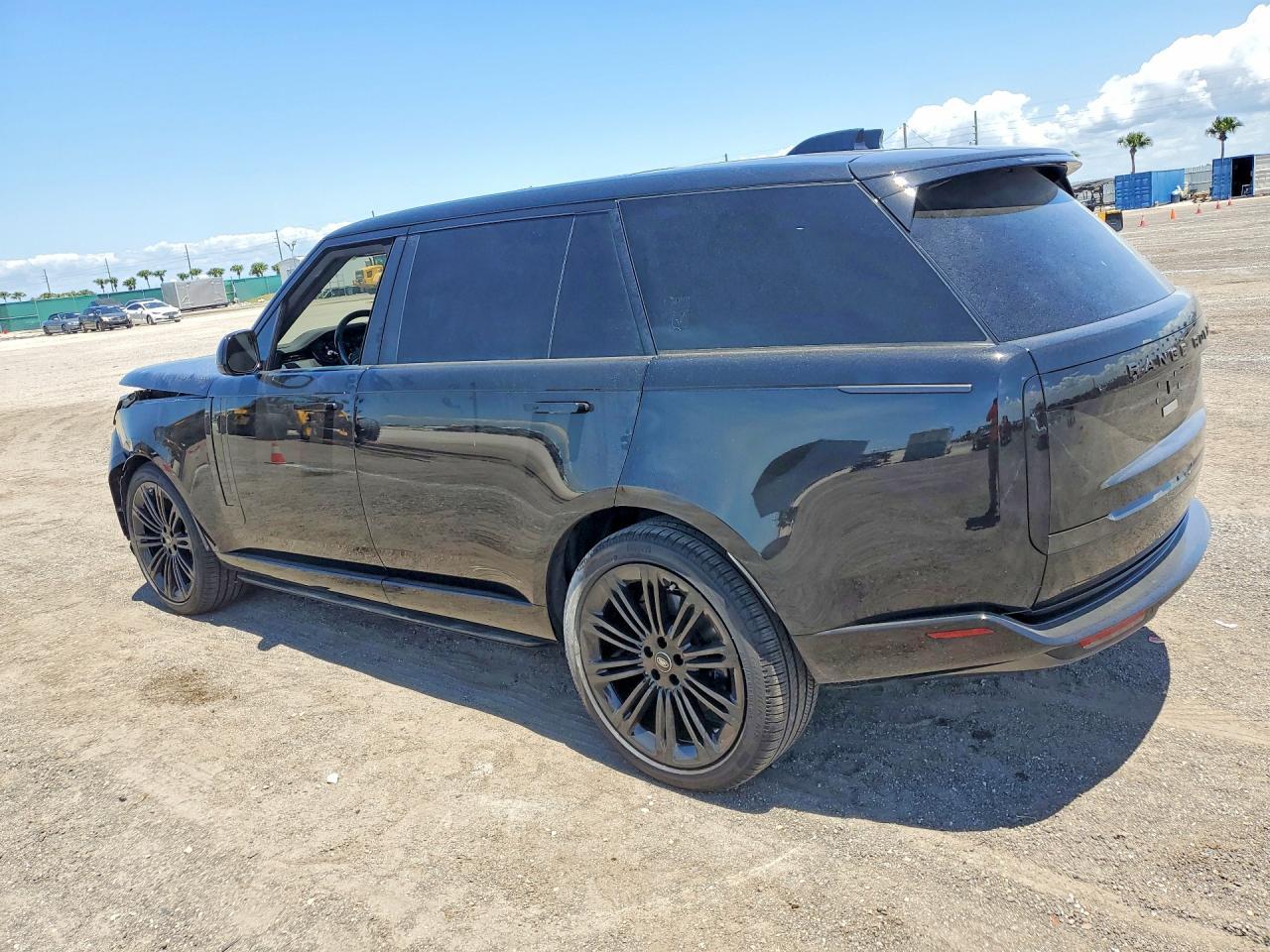 2025 Land Rover Range Rover Se - zdjęcie 2