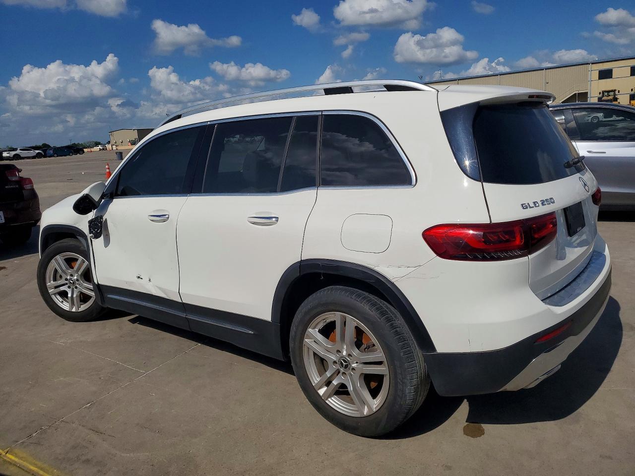 2020 Mercedes-Benz Glb 250 - zdjęcie 2