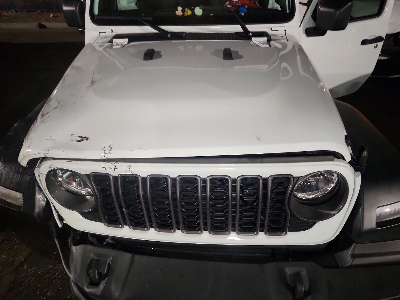 2024 Jeep Wrangler Sport - zdjęcie 12