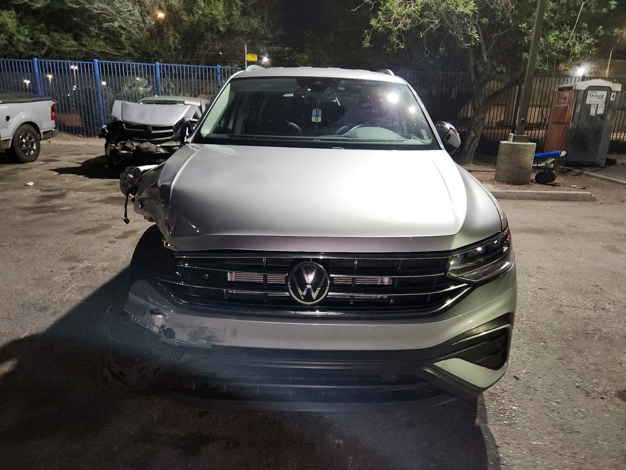 2022 Volkswagen Tiguan Se - zdjęcie 5