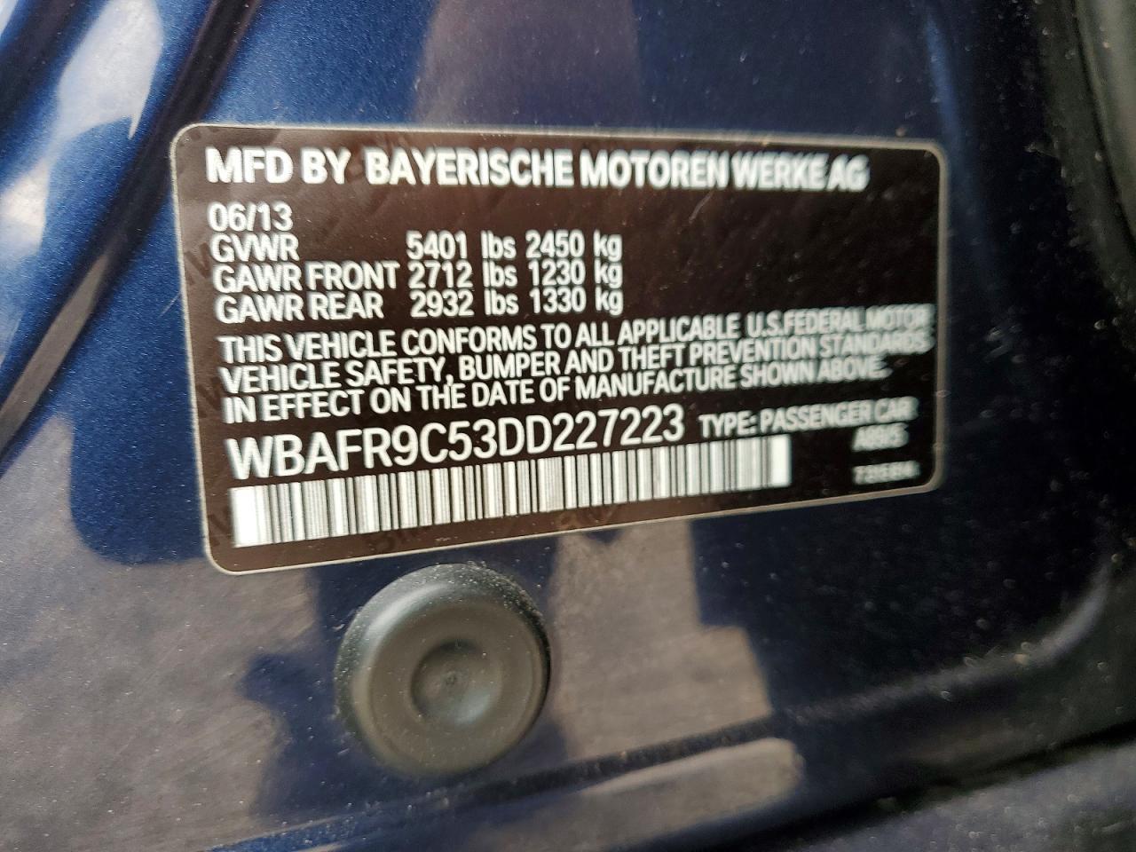 2013 BMW 550 I - zdjęcie 12
