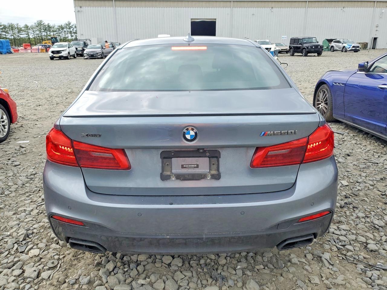 2018 BMW Seria 5 M550i - zdjęcie 6