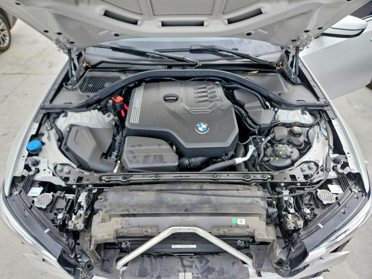 2022 BMW 330I - zdjęcie 11