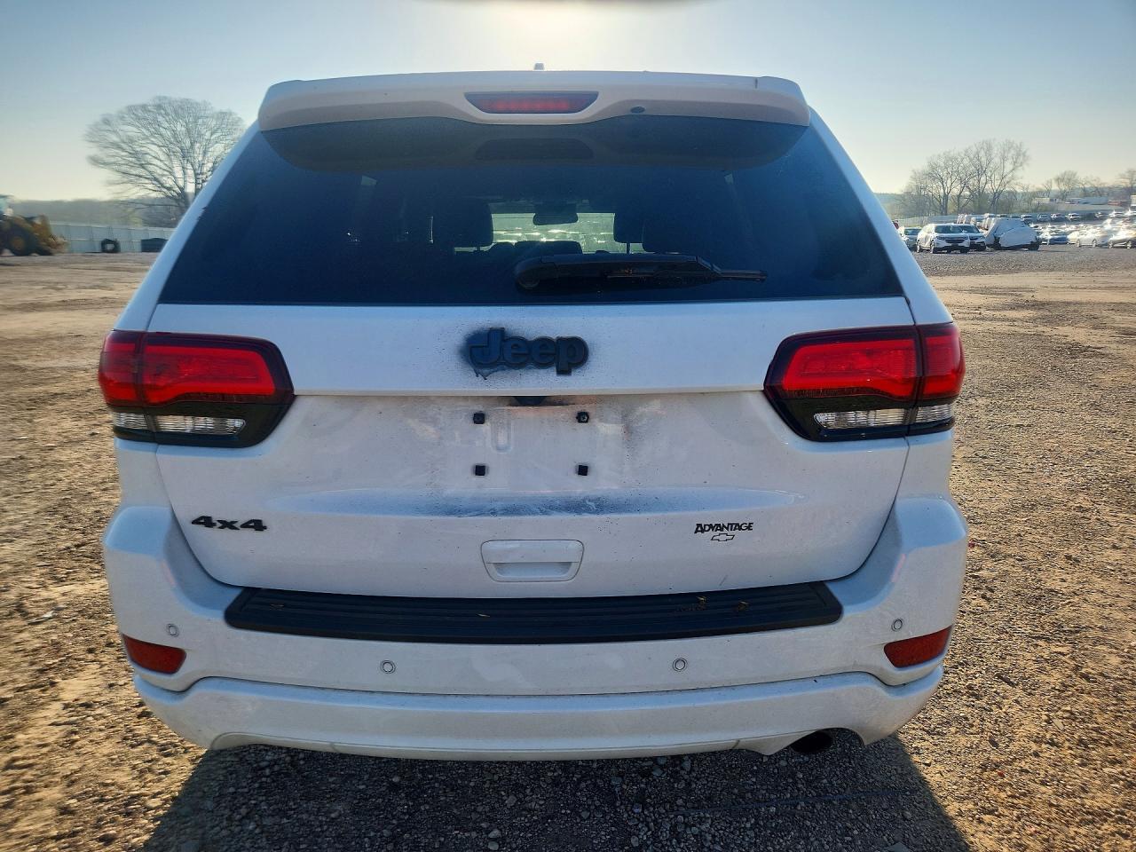 2021 Jeep Grand Cherokee Laredo - zdjęcie 6