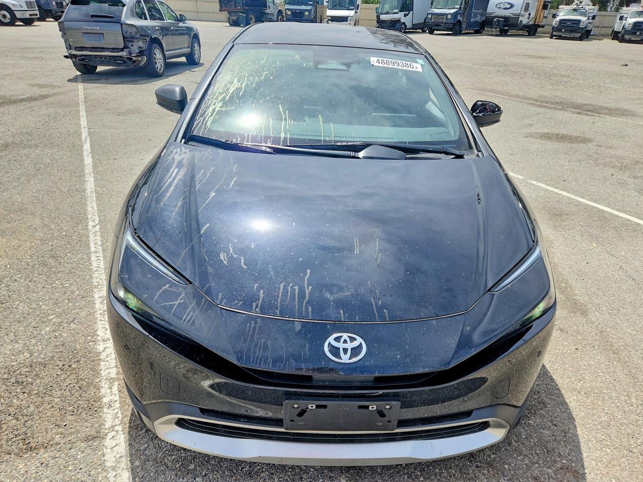 2026 Toyota Prius Plug-In Hybrid Se - zdjęcie 5